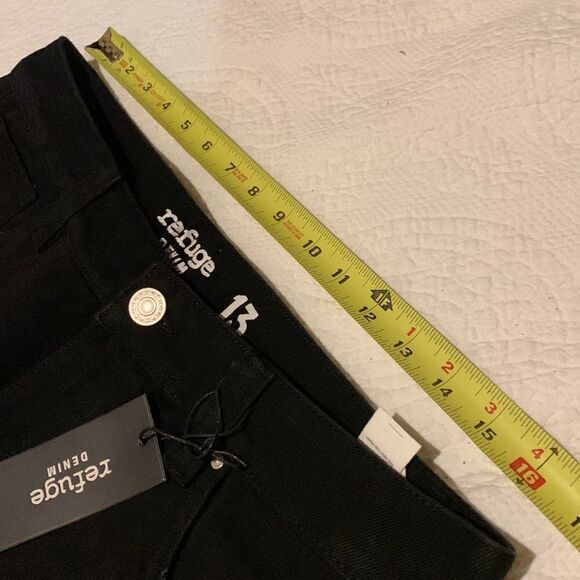 Refuge denim mom classic high-rise. Distressed - Picture 7 of 7